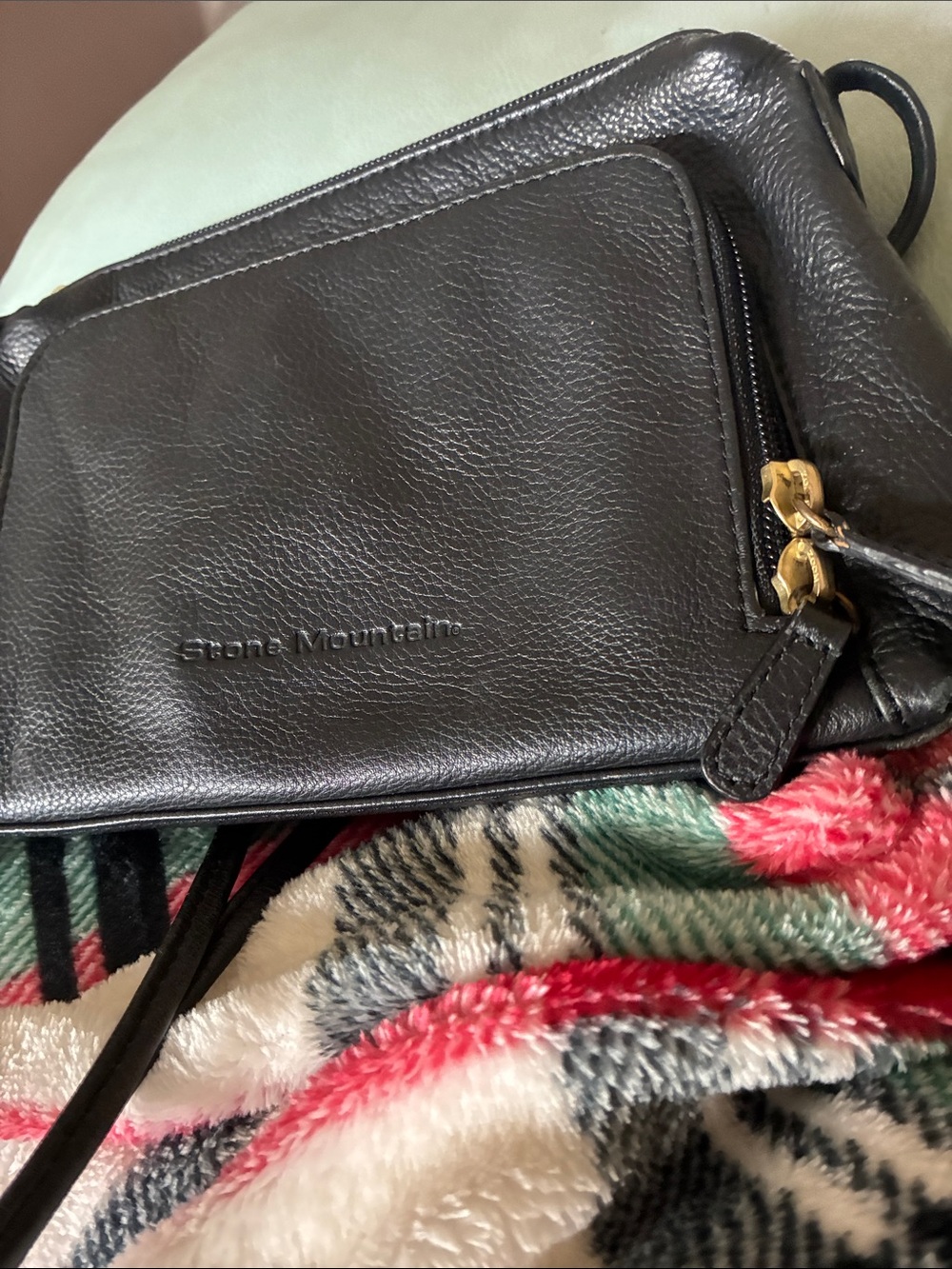 Black dainty Stone Mountain leather purse - Picture 8 of 13